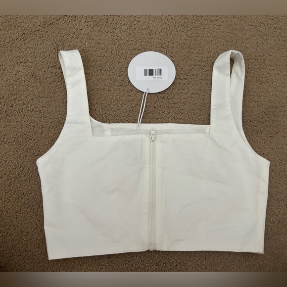 Princess Polly Top - Picture 4 of 5